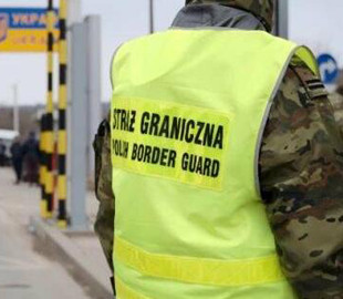 На кордоні з Львівщиною затримали українку, яку розшукувала Німеччина за інтернет-шахрайство