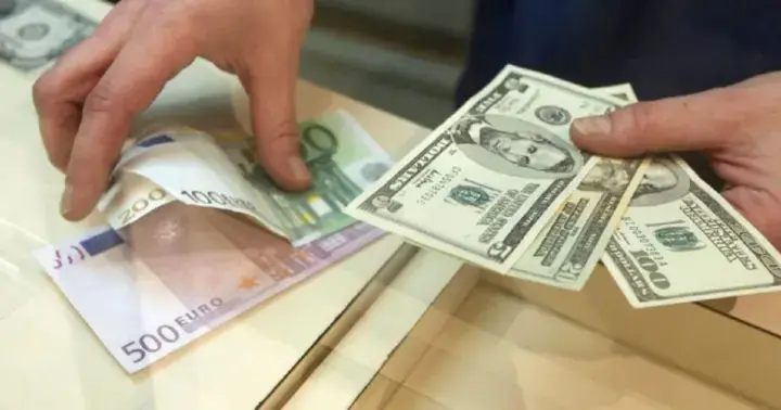 НБУ встановив курс валют на 9 квітня - долар продовжує дешевшати