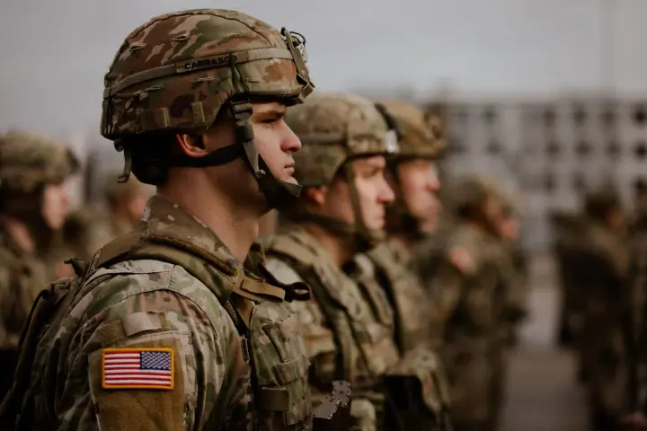 США запроваджують автоматичну реєстрацію чоловіків для призову до армії