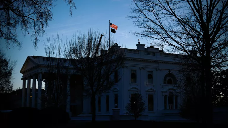 Секретна служба США повідомила про стрілянину біля Білого дому