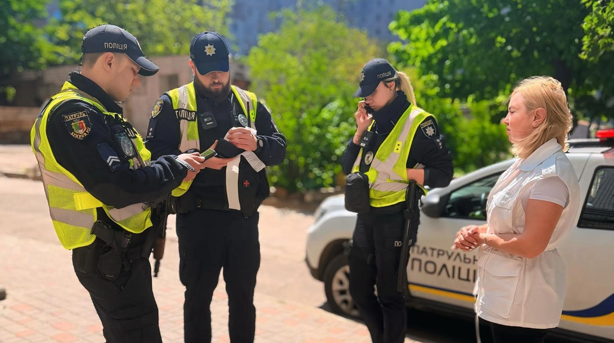 Депутатка з Кривого Рогу похвалилась 11-літньою донькою за кермом авто, її оштрафували