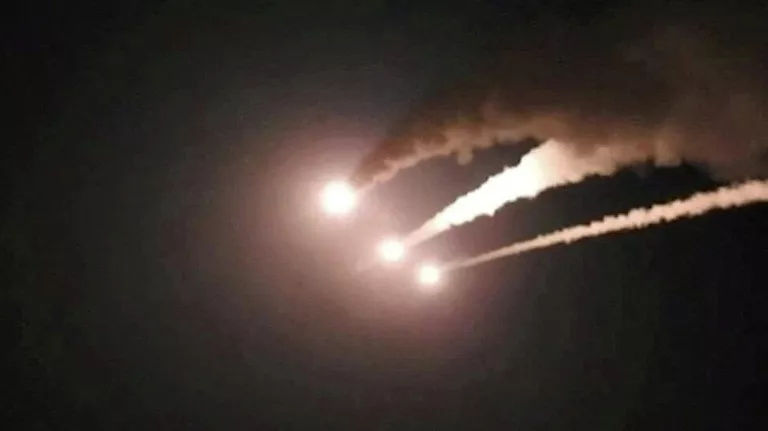 ЗМІ: Іран завдав ударів по кількох місцях дислокації ЗС США в регіоні