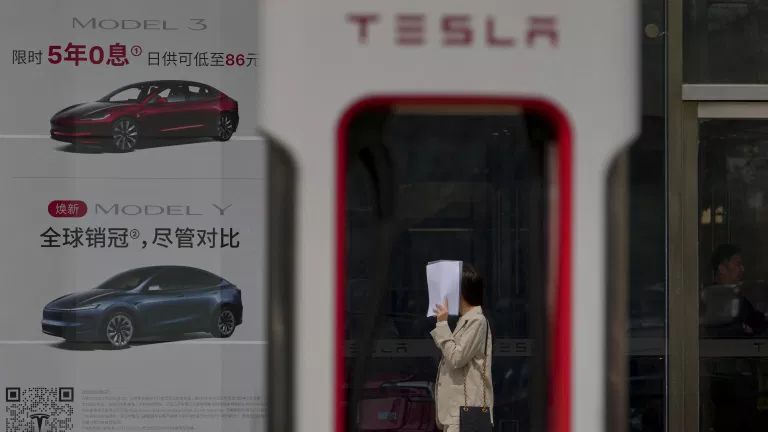 WSJ: Tesla може позбутися бізнесу в Китаї при злитті зі SpaceX