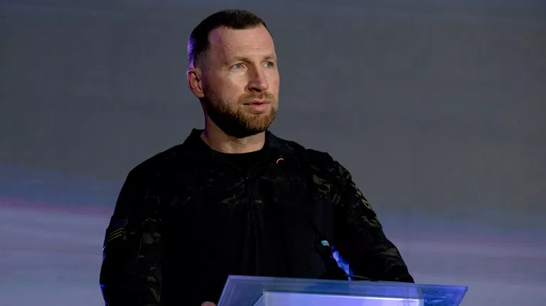 Уряд України призначив Євгена Хмару т. В. О. Міністра оборони