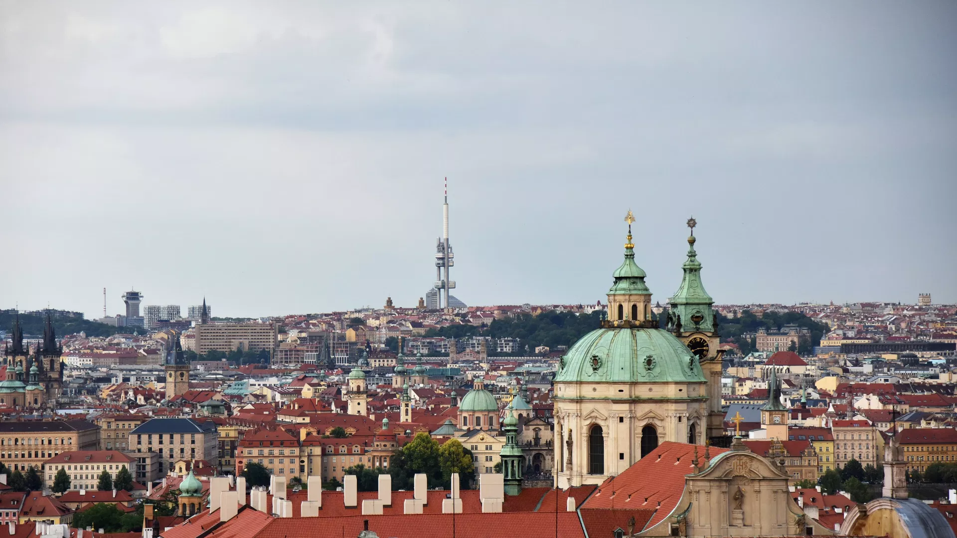 Серед нових біженців з України в Чехії переважають чоловіки, повідомили ЗМІ
