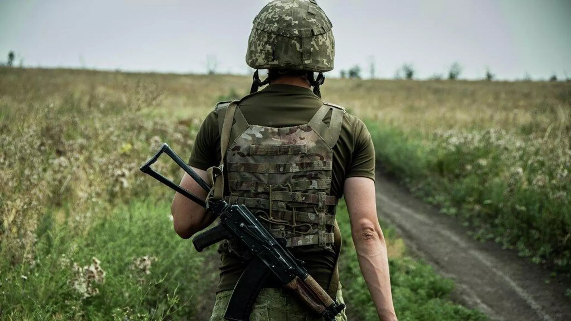 На Україні військовослужбовець наклав на себе руки у військкоматі
