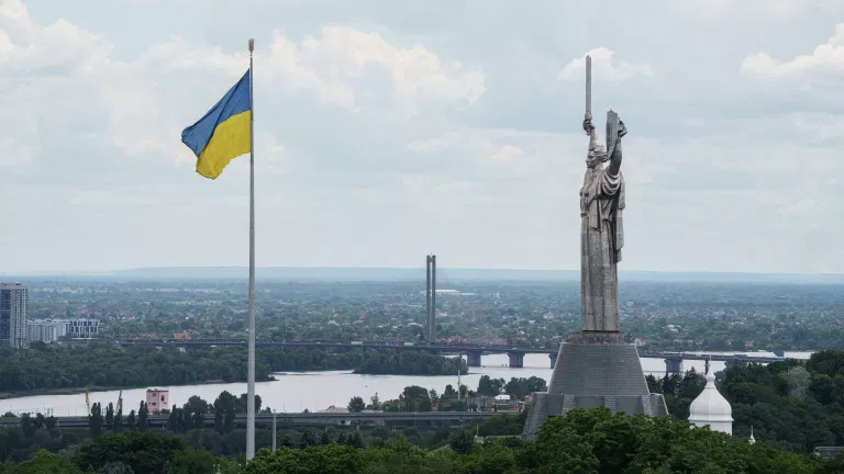 Депутат Ради розповів, з чим пов'язані обшуки у чиновників на Україні