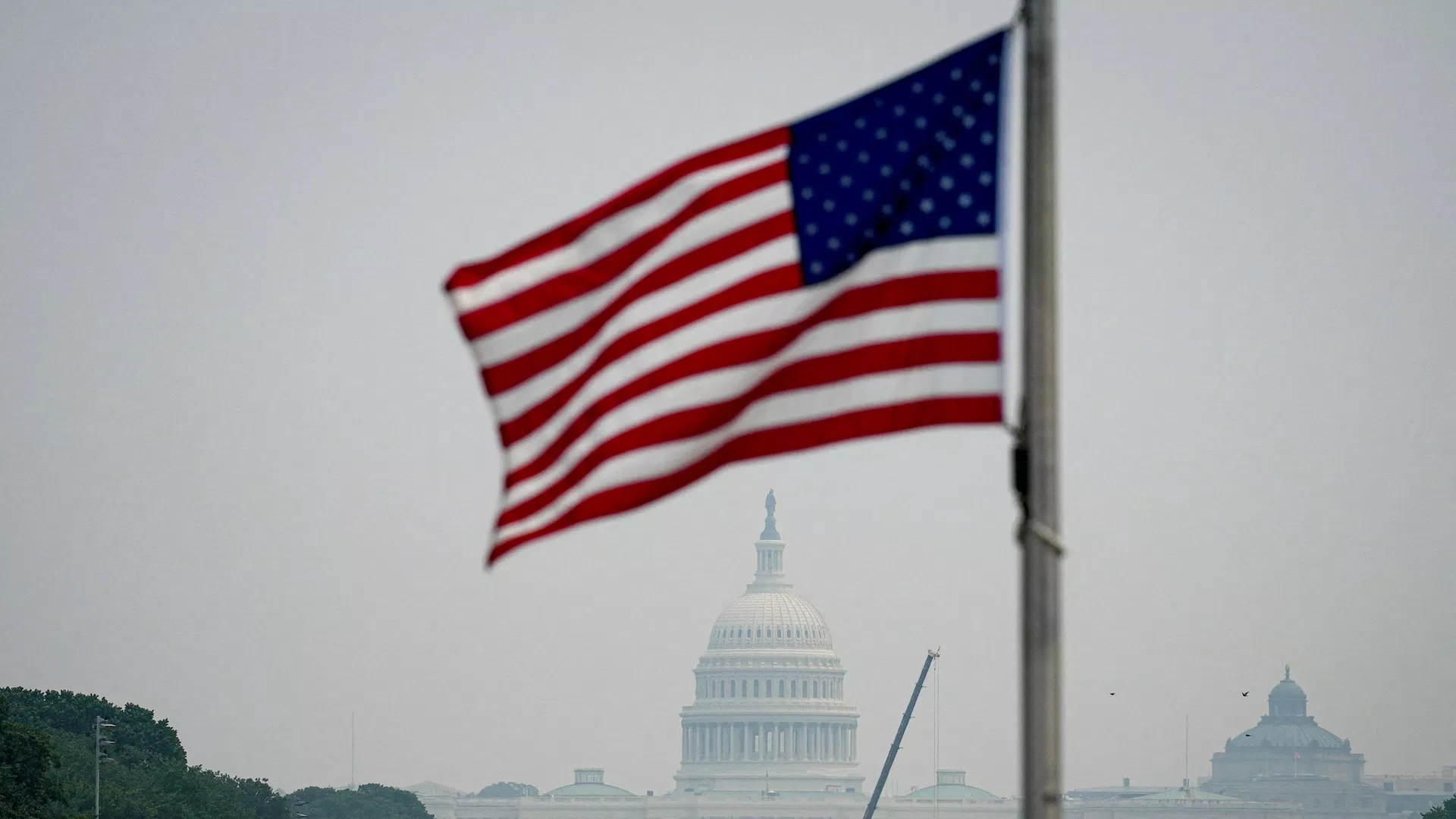 Екс-посол США в Сербії розповів про постачання боєприпасів Україні