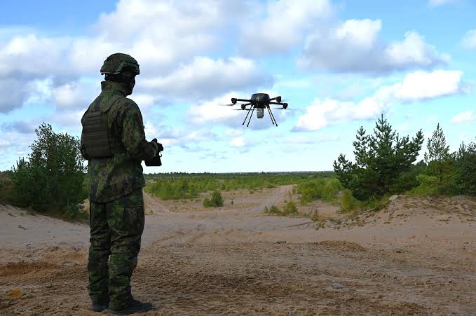 Фінська компанія Patria підписала угоду про виробництво українських дронів у Європі