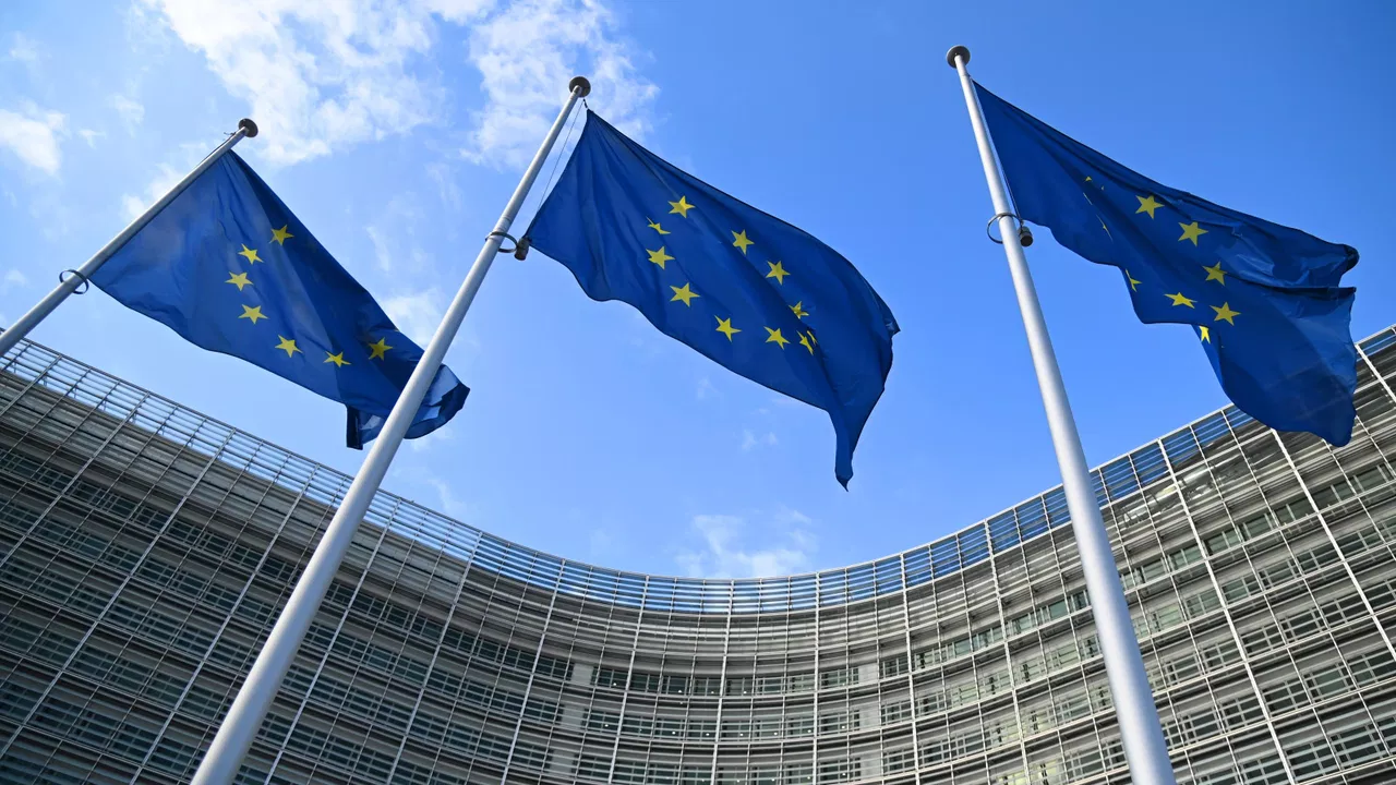ЄК закликала країни ЄС скоротити споживання газу та електрики